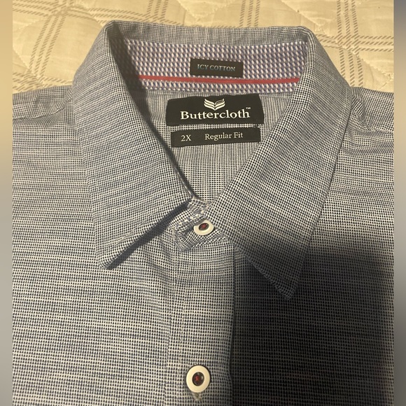 Butter cloth Men’s button down shirt - Picture 4 of 5